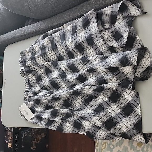 Plaid skirt - Picture 1 of 3